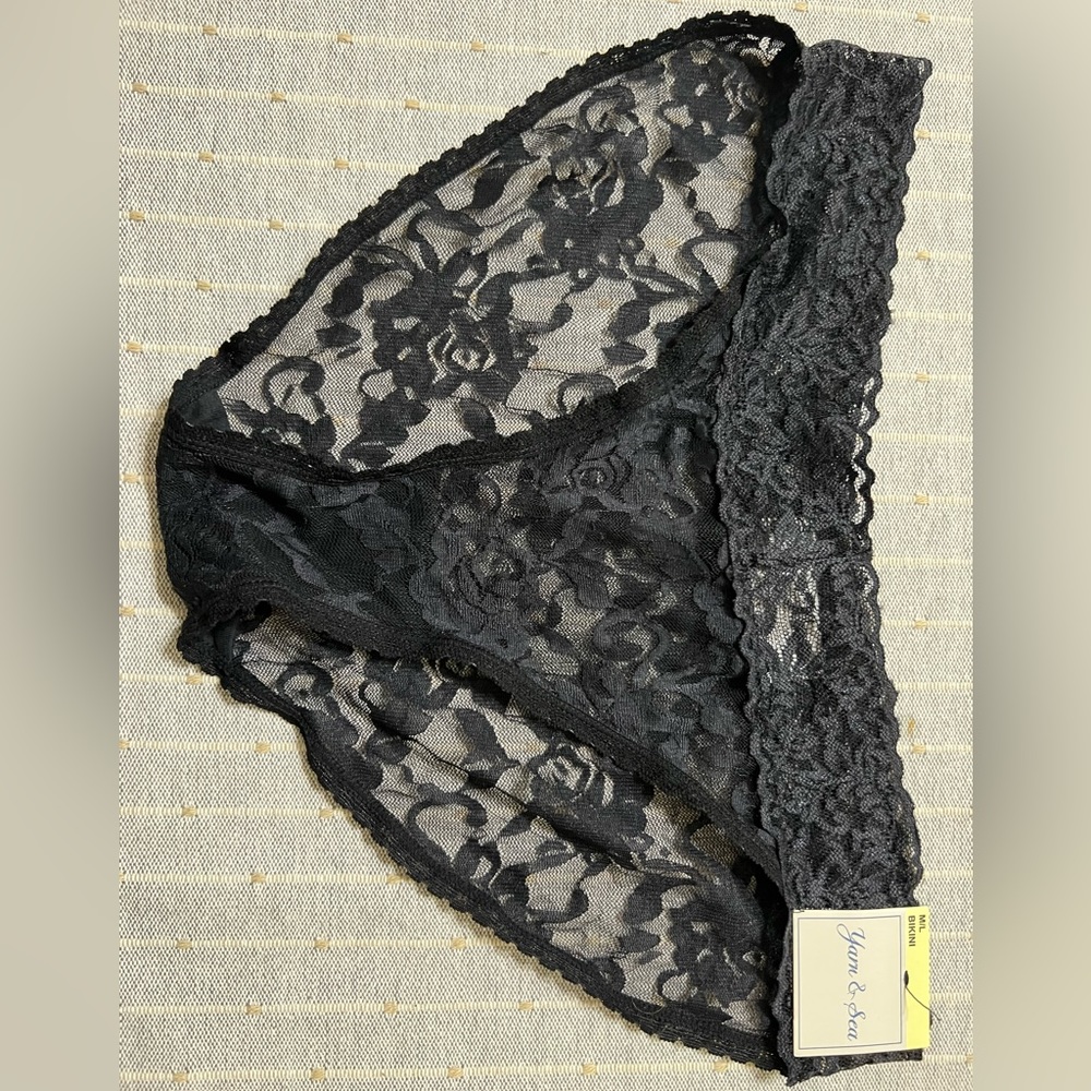 Yarn & Sea Women’s Lace Underwear size M/L